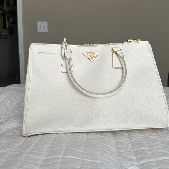 Prada White Leather Handbag - Picture 1 of 10